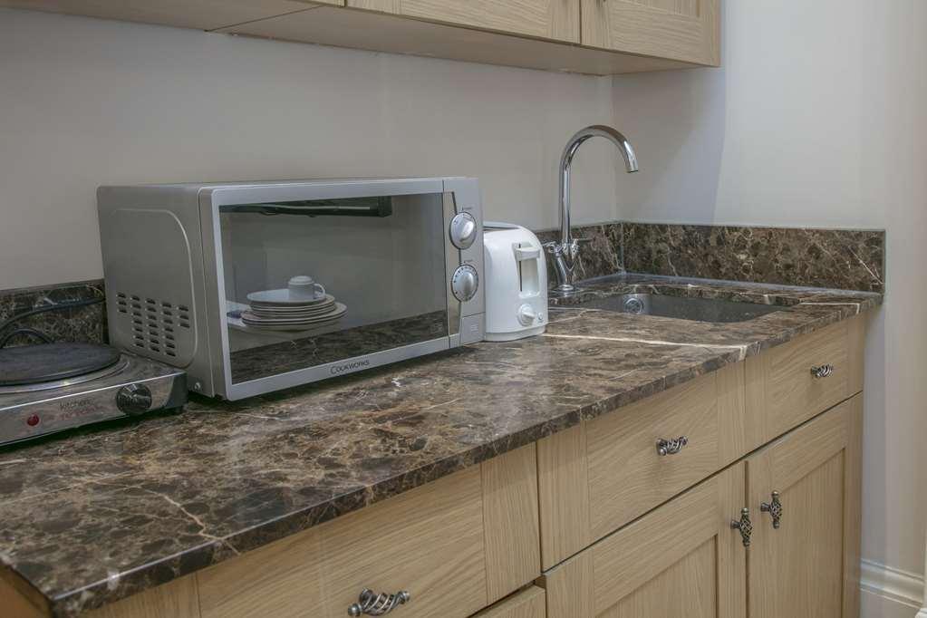 Queensway Hotel, Sure Hotel Collection By Best Western London Room photo