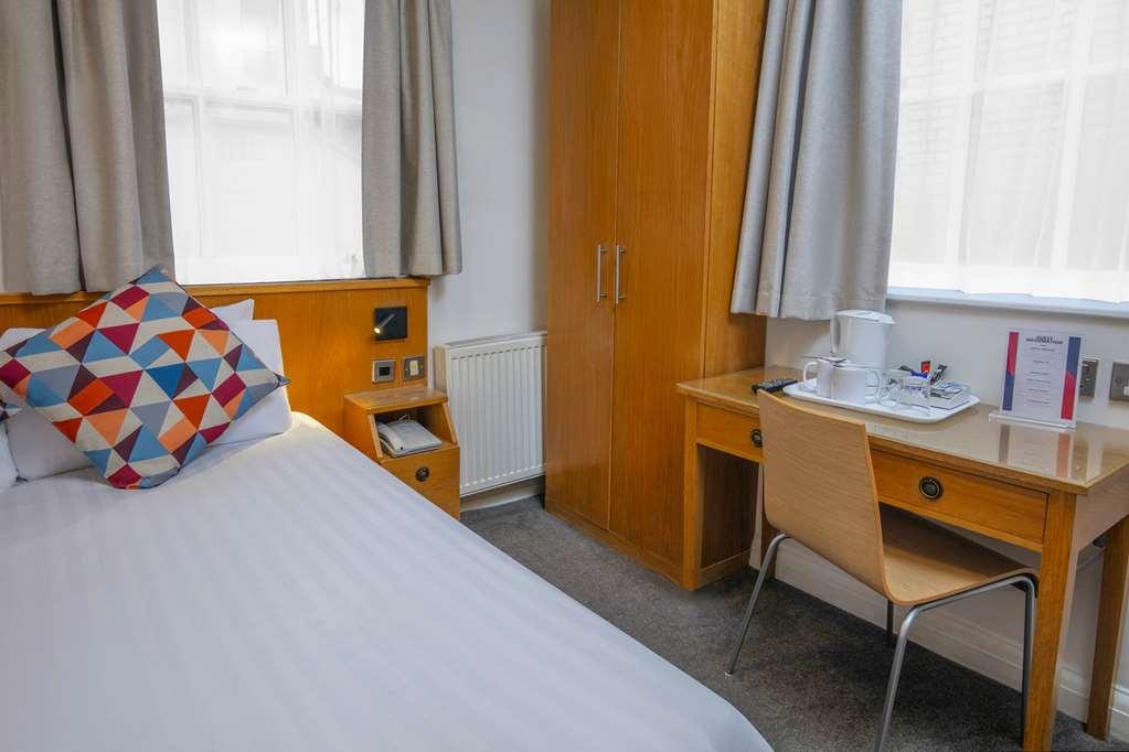 Queensway Hotel, Sure Hotel Collection By Best Western London Room photo