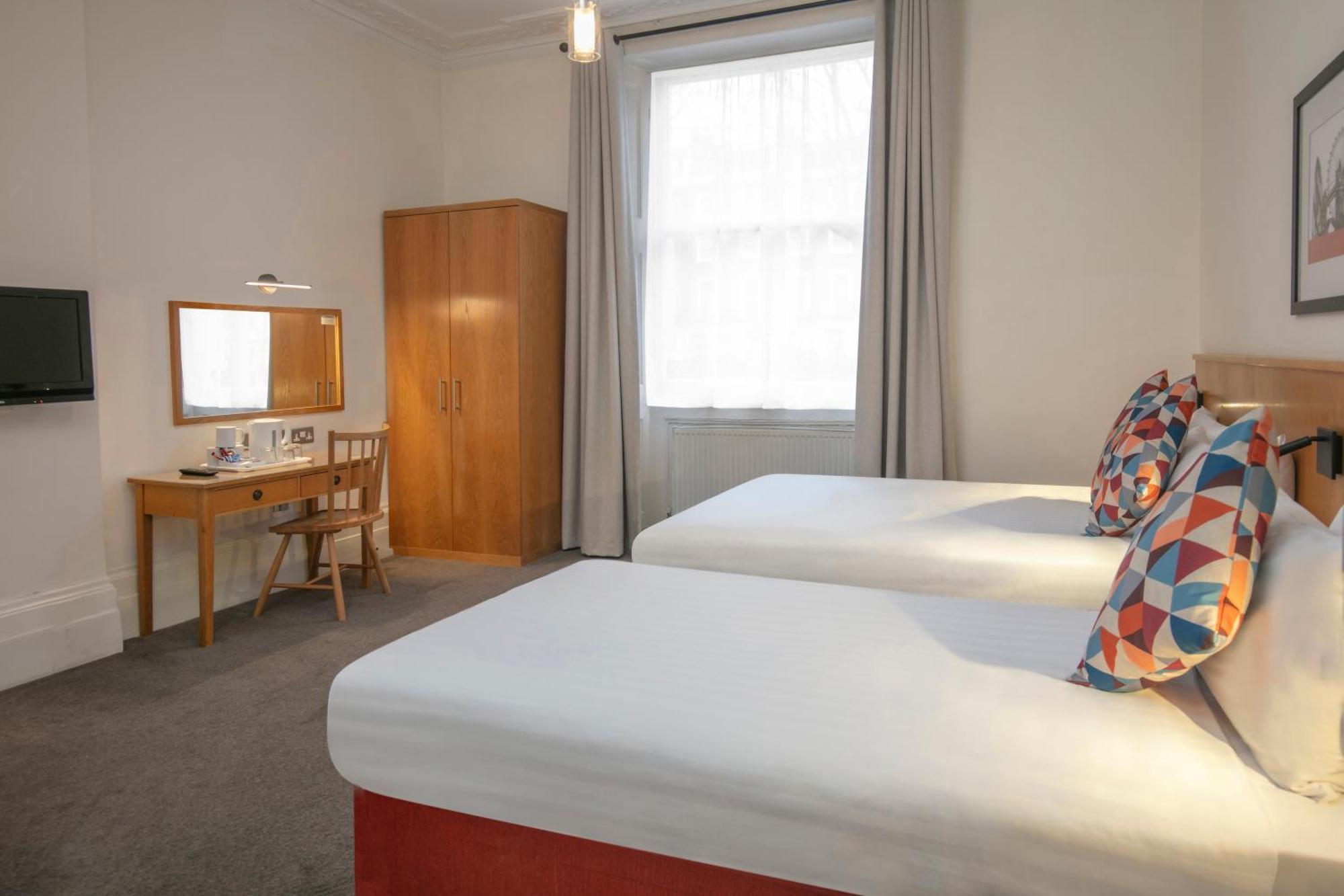Queensway Hotel, Sure Hotel Collection By Best Western London Room photo